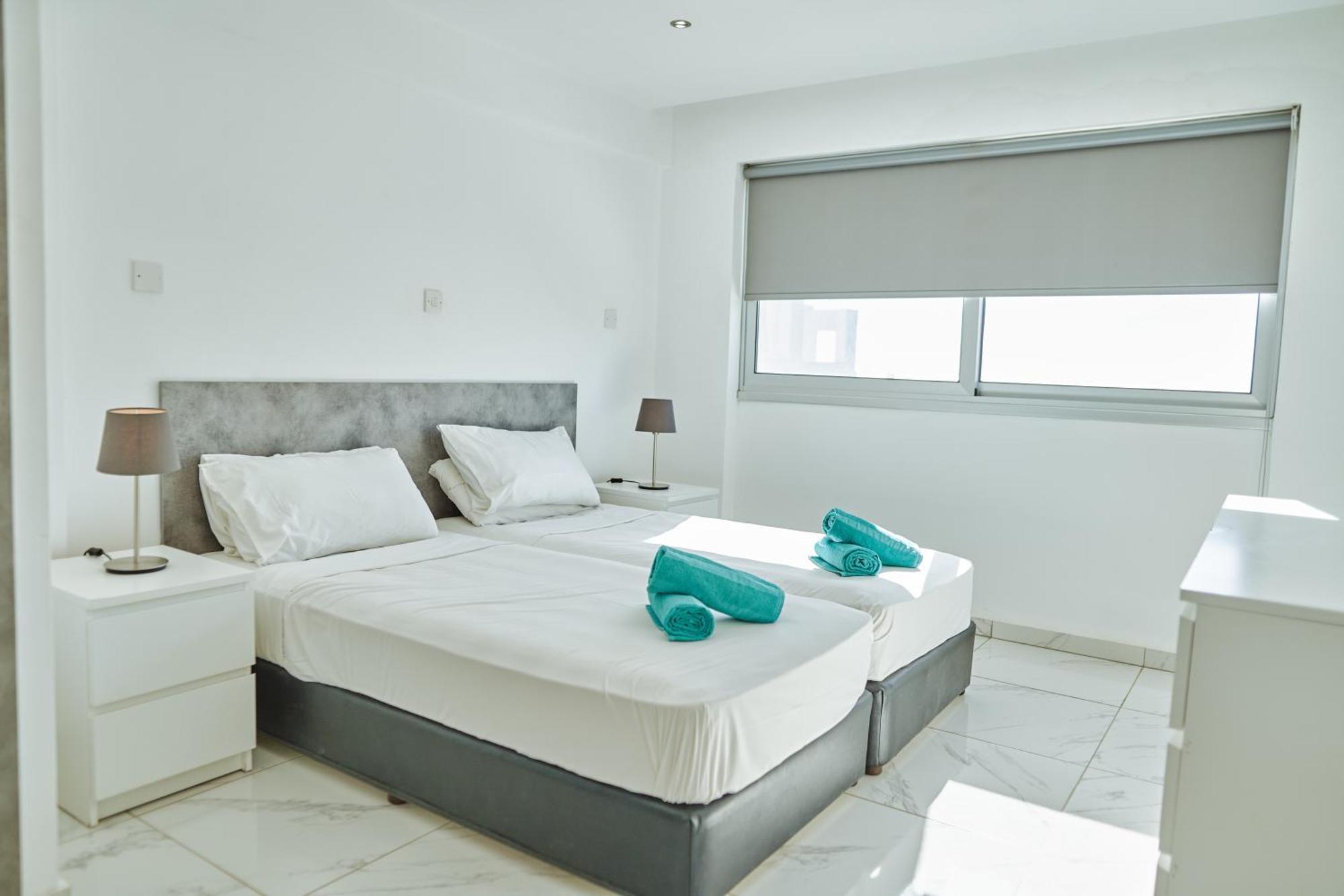 Nissi Avenue Suites 아이아 나파 외부 사진