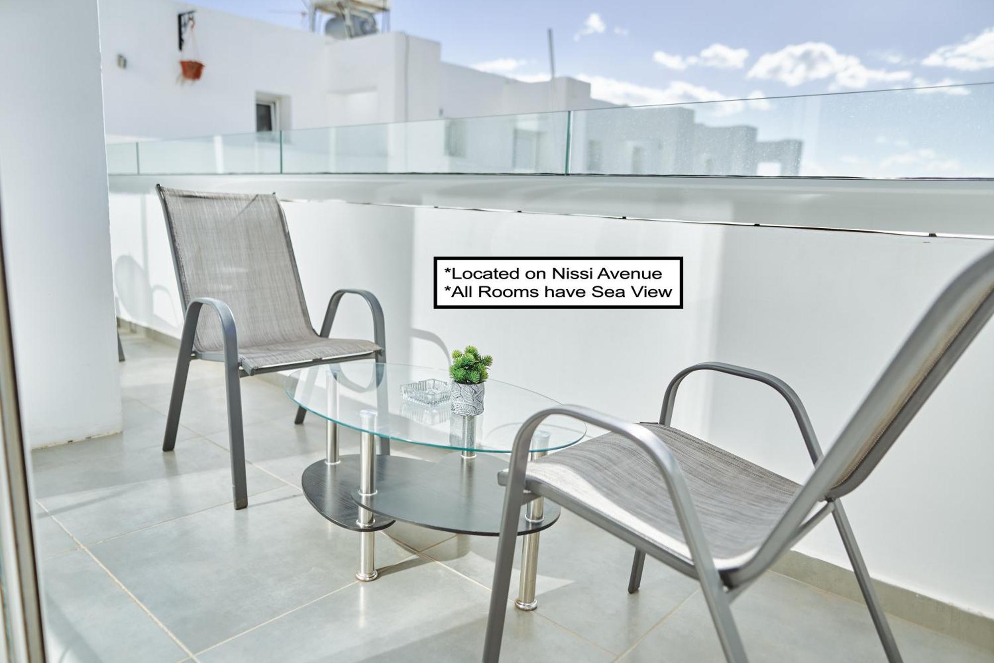 Nissi Avenue Suites 아이아 나파 외부 사진